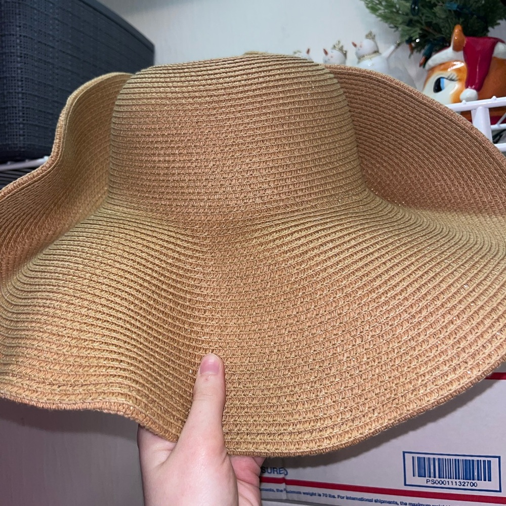 Women’s Beach Hat